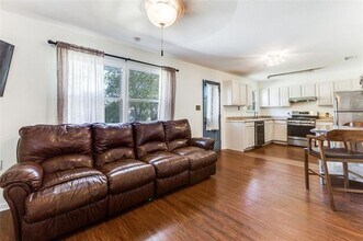 2311 Blyth Dr in Dallas, TX - Building Photo - Building Photo