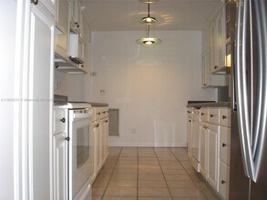 11111 SW 78th Ct in Pinecrest, FL - Building Photo - Building Photo