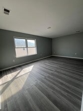 44 Elwood Ave, Unit 44 Elwood ave 3 bedroom in Newark, NJ - Foto de edificio - Building Photo