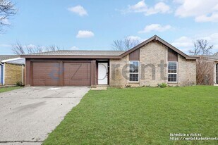 2505 Clearwood Dr in Arlington, TX - Building Photo