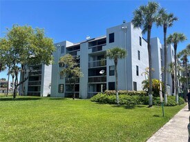 12209 SW 14th Ln in Miami, FL - Building Photo