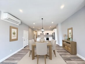 4 Broad St in Milford, CT - Building Photo - Building Photo