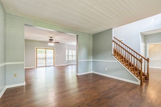 11450 Acton Ln in Waldorf, MD - Building Photo - Building Photo