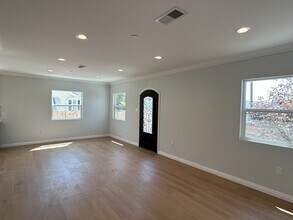 515 Archwood Pl in Altadena, CA - Foto de edificio - Building Photo