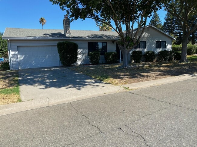 property at 3015 Clearview Dr