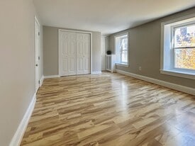 131 Pensdale St in Philadelphia, PA - Building Photo