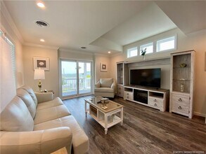 2646 NE Pelican Wy in Jensen Beach, FL - Building Photo - Building Photo