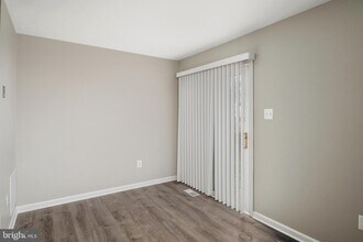 1148 Kelfield Dr in Halethorpe, MD - Building Photo - Building Photo