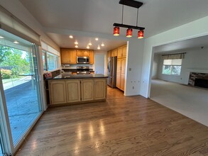 416 Oak Vista Dr in Santa Rosa, CA - Building Photo - Building Photo