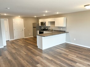 The 601 Apartments in Cambridge, MN - Building Photo - Building Photo