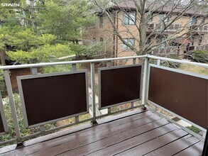 101 Bellgrove Dr in Mahwah, NJ - Building Photo - Building Photo