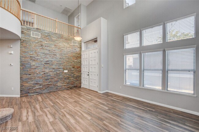 5643 Almocita Ct in Las Vegas, NV - Building Photo - Building Photo