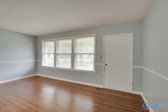 4108 Lakeview Dr NW in Huntsville, AL - Building Photo - Building Photo