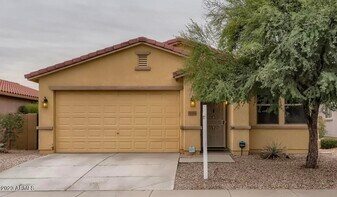 17331 W Jefferson St in Goodyear, AZ - Building Photo