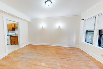 2054 W Arthur Ave in Chicago, IL - Building Photo - Building Photo