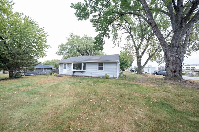 7745 Vincent Ave S in Minneapolis, MN - Building Photo - Building Photo