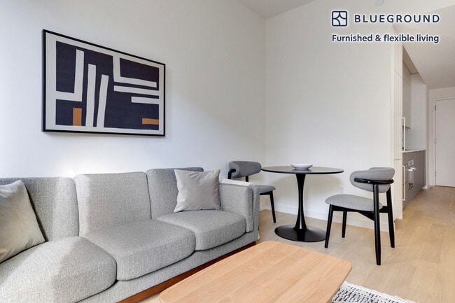 244 W 29th St in New York, NY - Foto de edificio - Building Photo