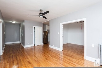 622 W Stratford Plz in Chicago, IL - Building Photo - Building Photo