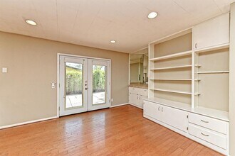 5205 Brookdale Ln in Austin, TX - Building Photo - Building Photo