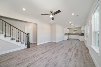 6500 Park Pl Dr in Richland Hills, TX - Building Photo - Building Photo