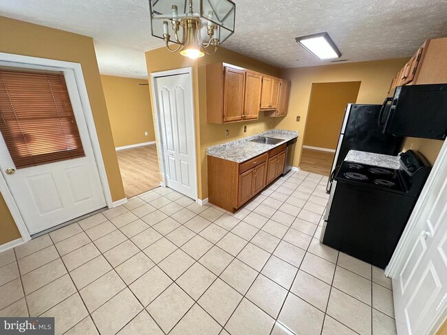 11445 Deepwood Dr in Bowie, MD - Building Photo - Building Photo