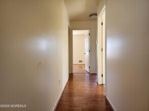 1 Skylark Ct in Marlboro, NJ - Building Photo - Building Photo