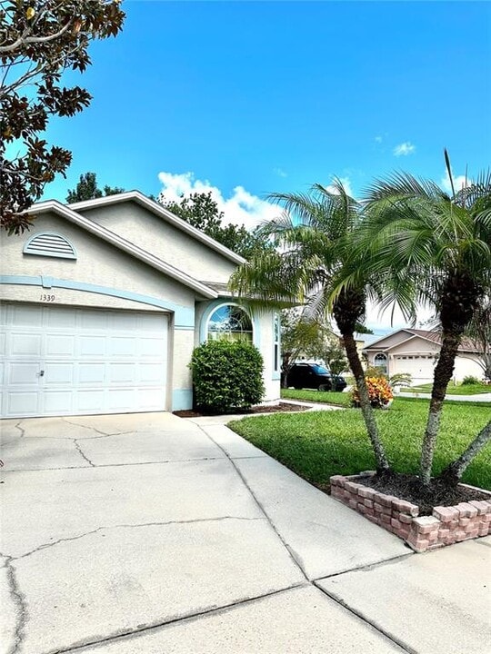 1339 Daniels Cove Dr in Winter Garden, FL - Building Photo