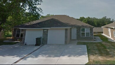 524 W Gay St in Warrensburg, MO - Building Photo - Building Photo