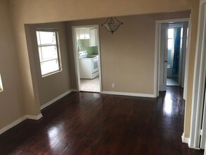 108 S Lakeside Dr, Unit #4 in Lake Worth, FL - Foto de edificio - Building Photo