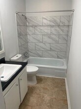 1532 Longeaton Dr in Columbus, OH - Building Photo - Building Photo
