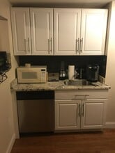 238 Everett St, Unit 1 in Boston, MA - Building Photo - Building Photo