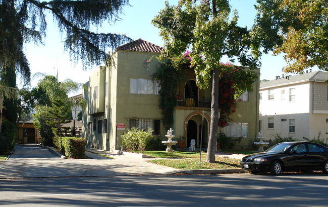 909 S Chevy Chase Dr in Glendale, CA - Building Photo - Building Photo