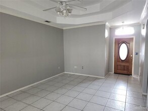 18 Kerria Ave in McAllen, TX - Building Photo - Building Photo