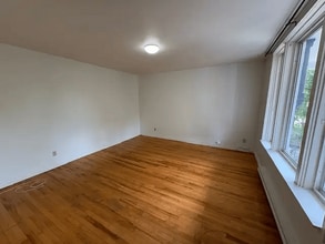 298 Douglas Av in Saint John, NB - Building Photo - Building Photo