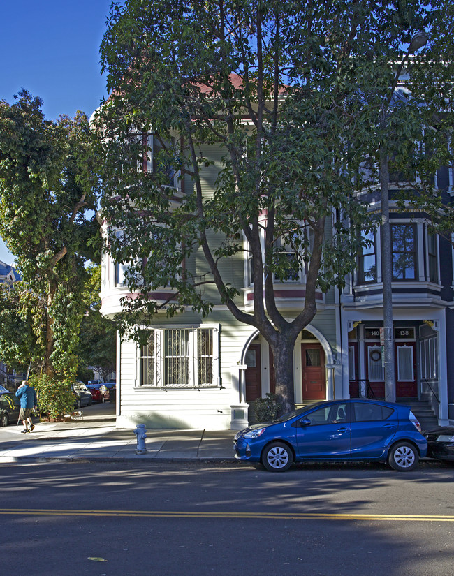 144 Sanchez St in San Francisco, CA - Foto de edificio - Building Photo