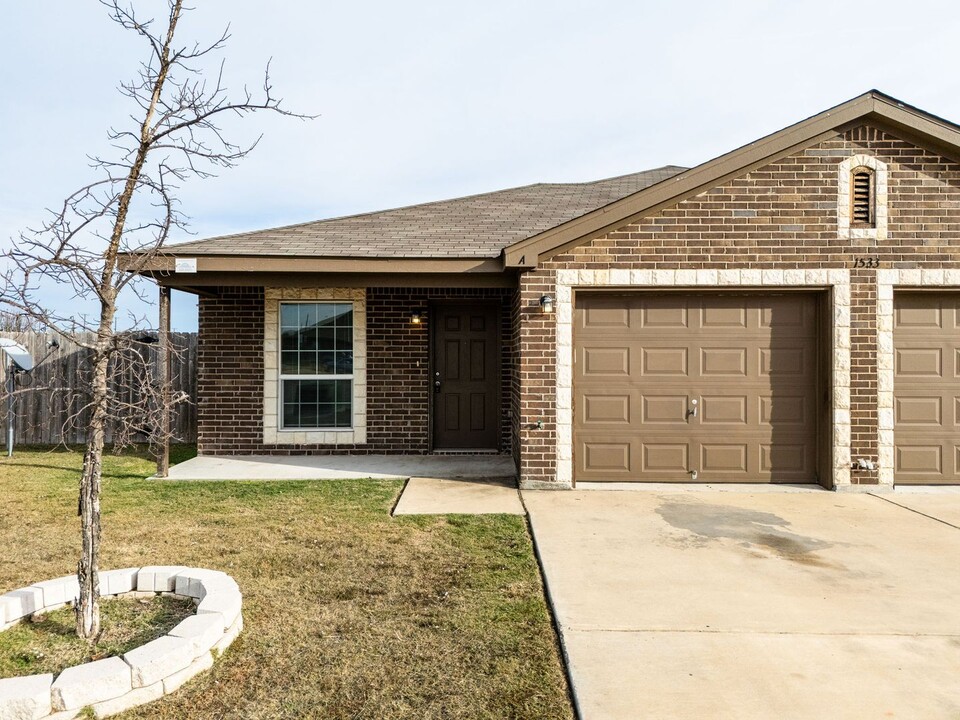 1533 Justin Lp in Killeen, TX - Building Photo