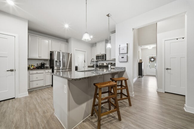 property at 1617 Catbird Ln