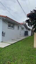 1405 SW 90th Ave in Miami, FL - Building Photo - Building Photo