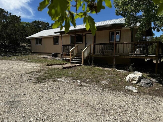 221 Keith Blvd in Kerrville, TX - Building Photo - Building Photo