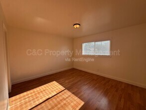 1126 Granada Ave in Salinas, CA - Building Photo - Building Photo