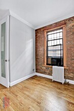 410 E 13th St in New York, NY - Building Photo - Building Photo