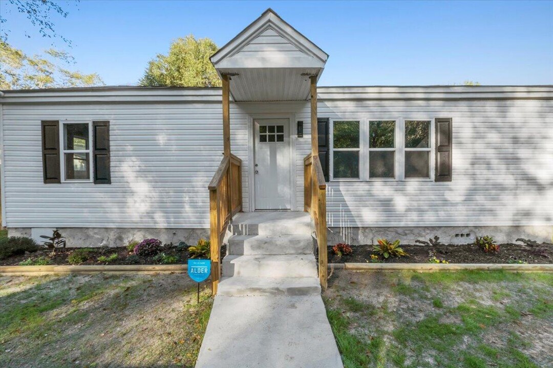 740 Collins Ave in Aiken, SC - Building Photo