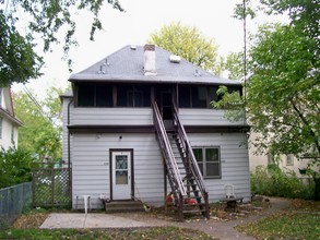 2100 S 25th Ave in Minneapolis, MN - Foto de edificio - Building Photo