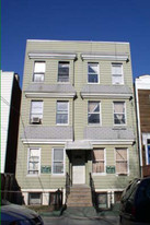 14-26 30th Dr Apartments