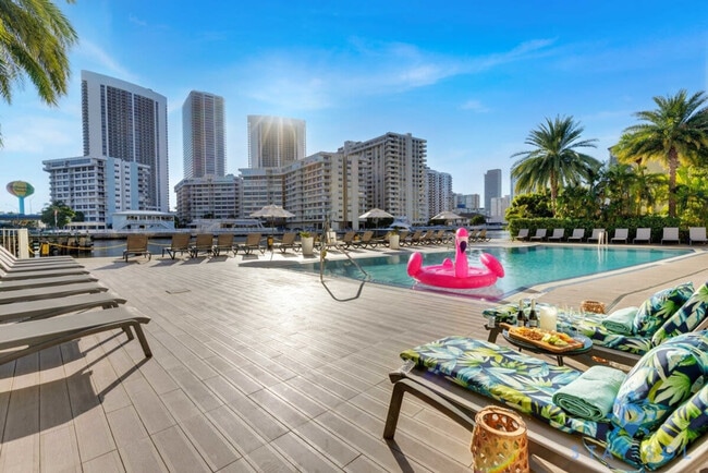 2602 E Hallandale Beach Blvd