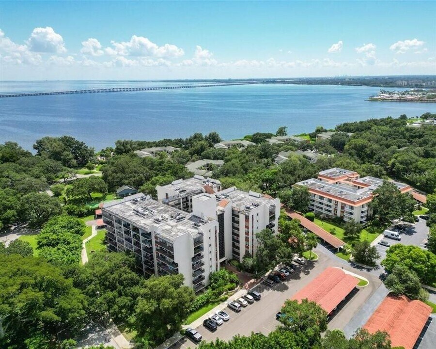 2699 Seville Blvd in Clearwater, FL - Building Photo