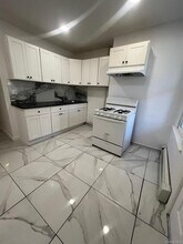 21 Knowles St in Yonkers, NY - Building Photo - Building Photo