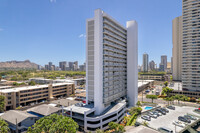 Plaza at Century Court in Honolulu, HI - Building Photo - Building Photo