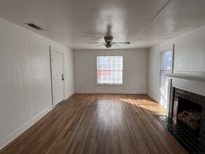 2104 26th St in Lubbock, TX - Building Photo - Building Photo