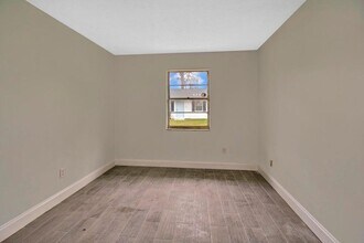 3050 Martin Ave in Greenacres, FL - Building Photo - Building Photo